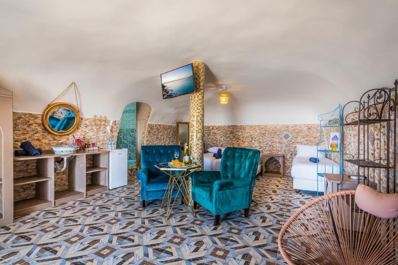 Hotel The Dream Compound- By Biankini Kalia Exterior foto
