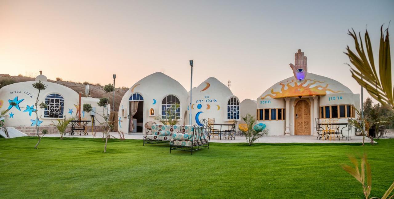 Hotel The Dream Compound- By Biankini Kalia Exterior foto
