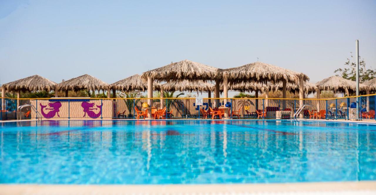 Hotel The Dream Compound- By Biankini Kalia Exterior foto